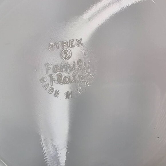 Vintage Pyrex Pink Dogwood Family Flair Flower Blossom Dessert Plates Set of 4 - Picture 4 of 5